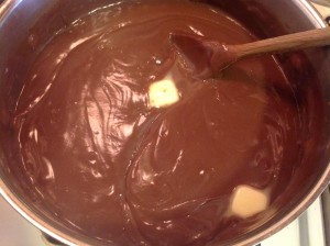 làm bánh pudding socola